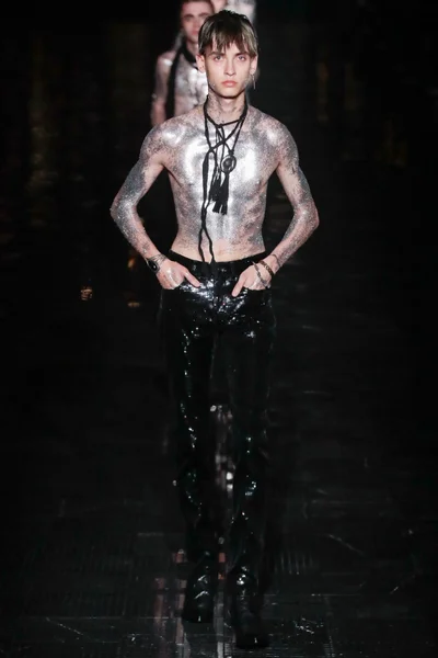 Look 66